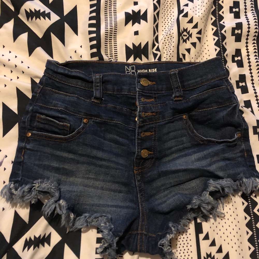 shorts - Picture 2 of 2